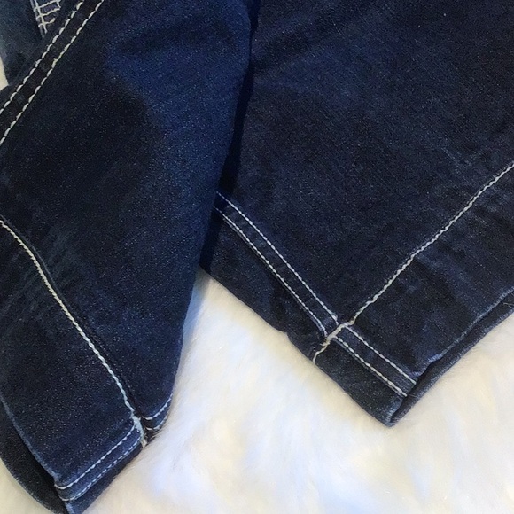 Sammy Big T True Religion Shorts - Picture 7 of 7